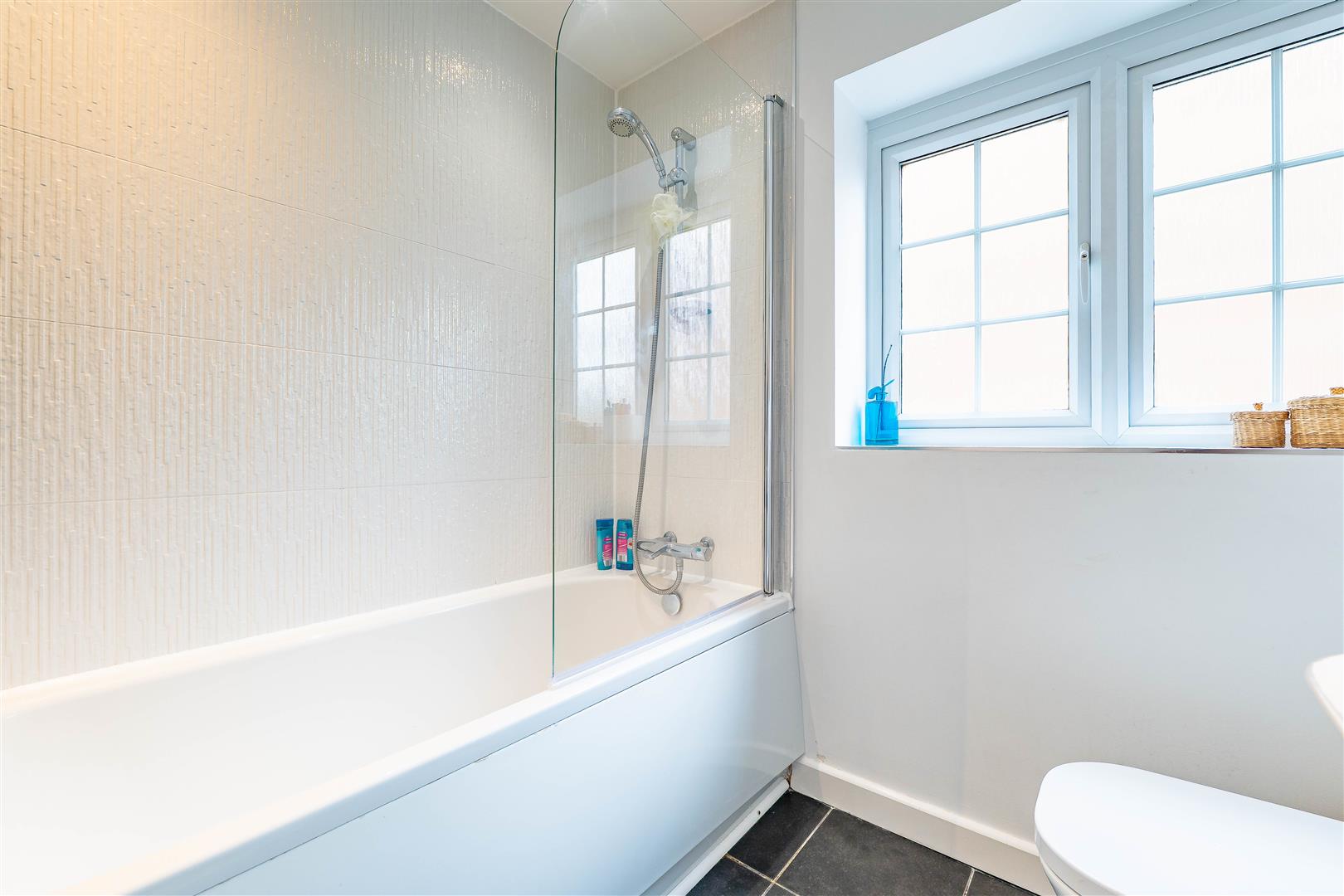 4 bed property in Marlborough Close, Chorley